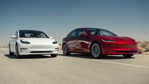 Red New 2024 Tesla Model 3 RWD Electric Car at Rs 120000/piece in